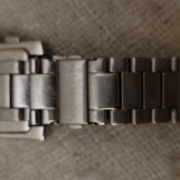 Michael kors watch - Picture 2 of 6